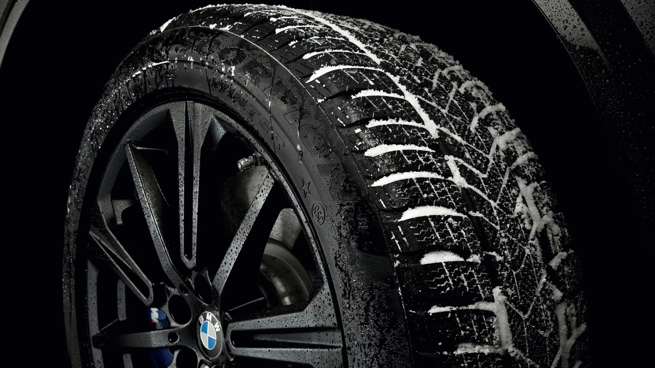 Image of a BMW Tyre.